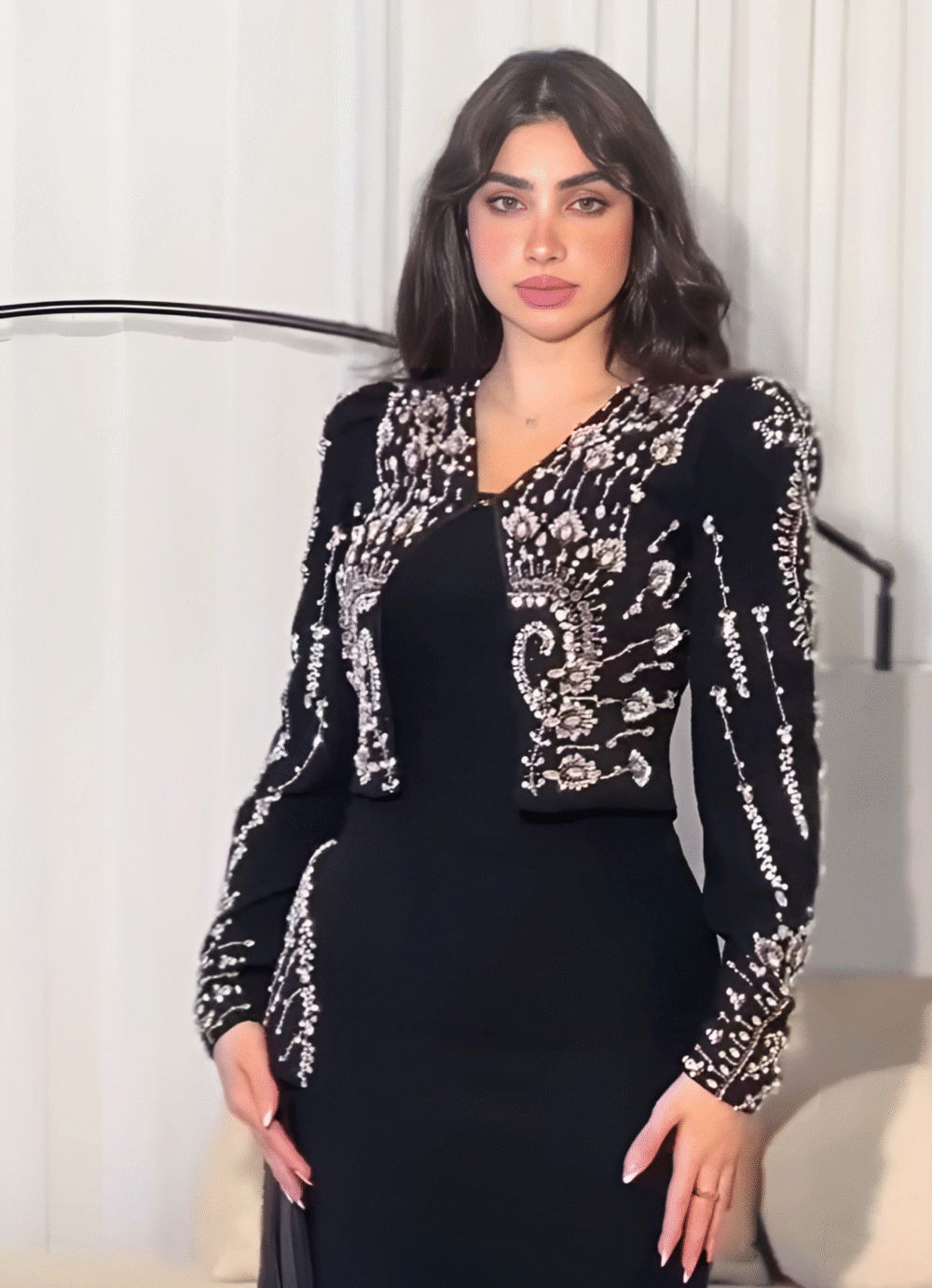 فستان اسود سهرة