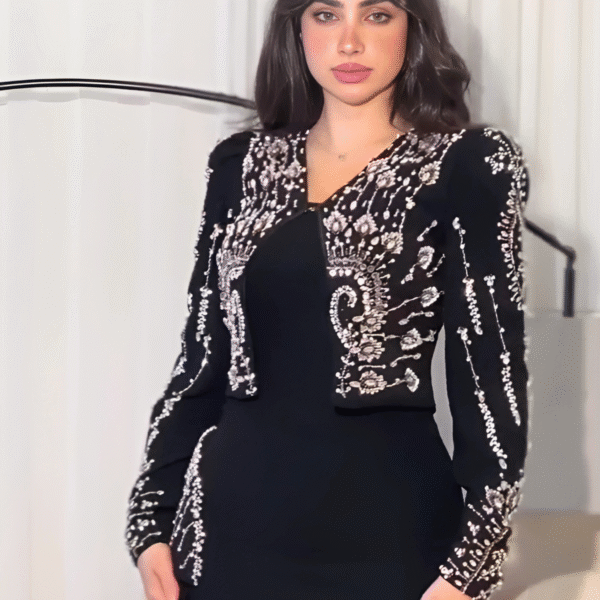 فستان اسود سهرة